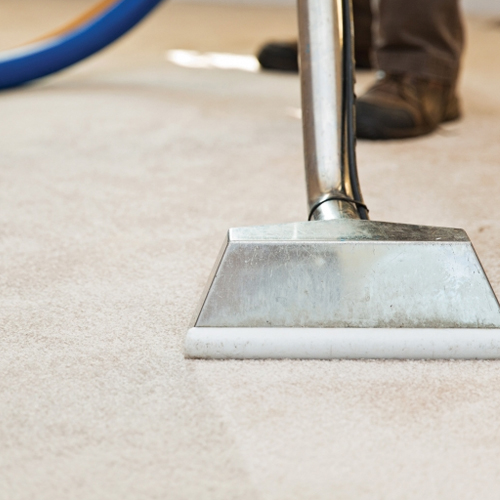 Carpet-Cleaning-skillful-technician-Tight-and-Loose-weaves-manhasset-ny